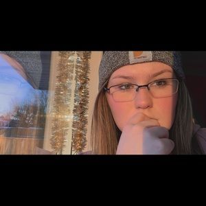 Meet your Posher, Aleisha